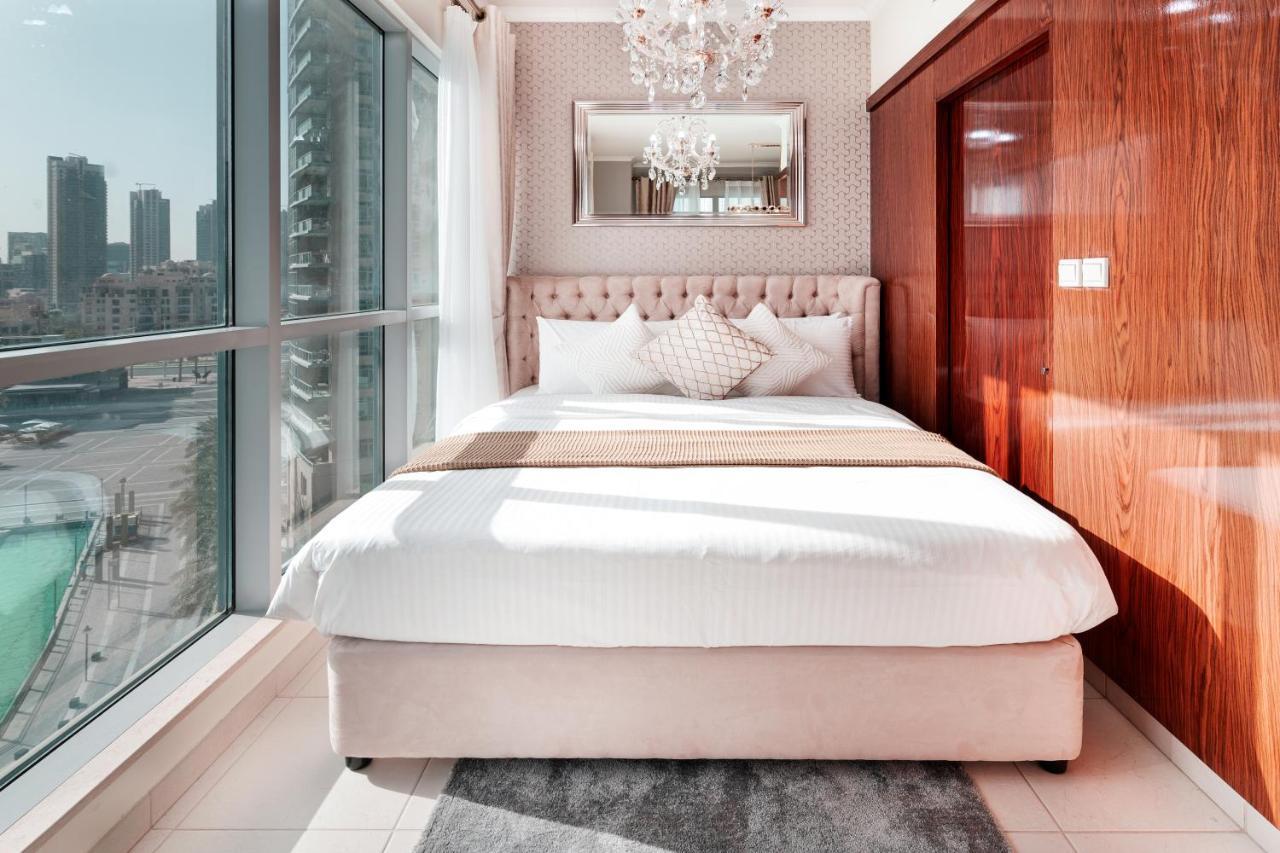 Elite Royal Apartment - Full Burj Khalifa & Fountain View - Brilliant - 2 Bedrooms & 1 Open Bedroom Without Partition Дубай Екстер'єр фото